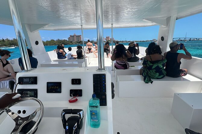 The Ultimate Bahamian Beach Day: Pigs, Jet Ski, Snorkeling & More - The lunch break that keeps energy high (and includes vegan options)