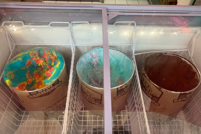 Tour of Nassau - Straw Market, Humidor cigars, and local shopping that feels real